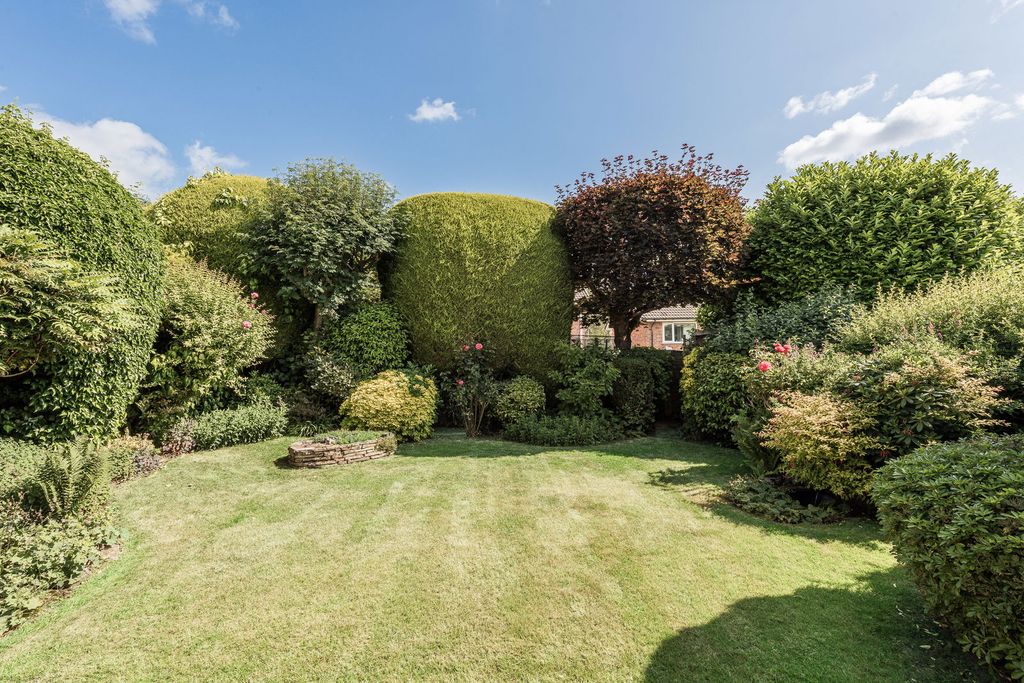 Property photo 3 of 52