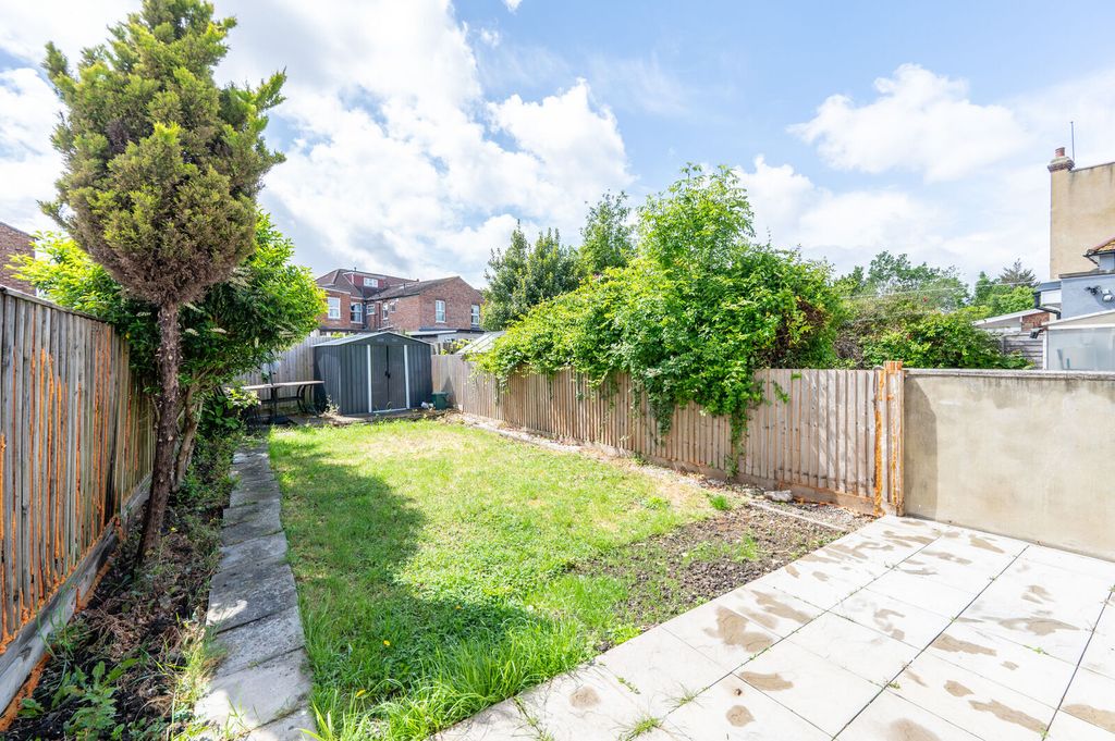 Property photo 3 of 10