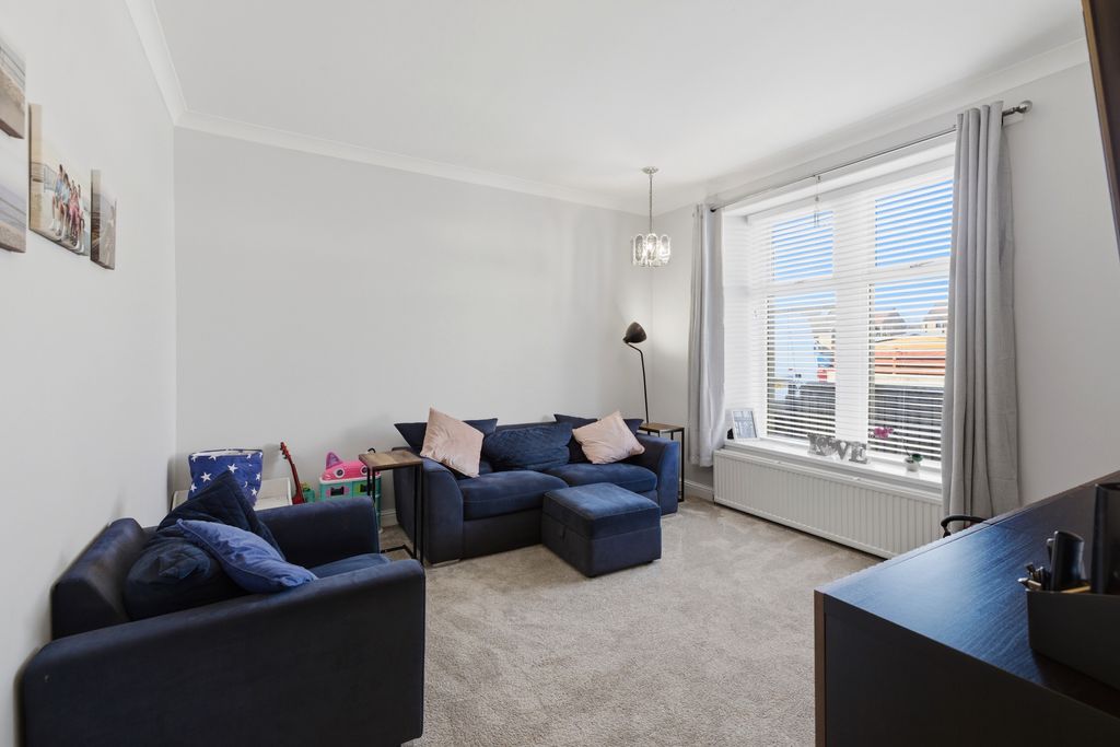 Property photo 2 of 21 Property Image 2