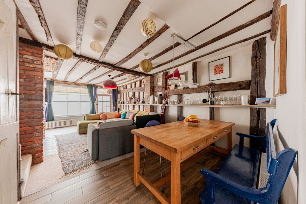 Property photo 3 of 29 Living Room (2)