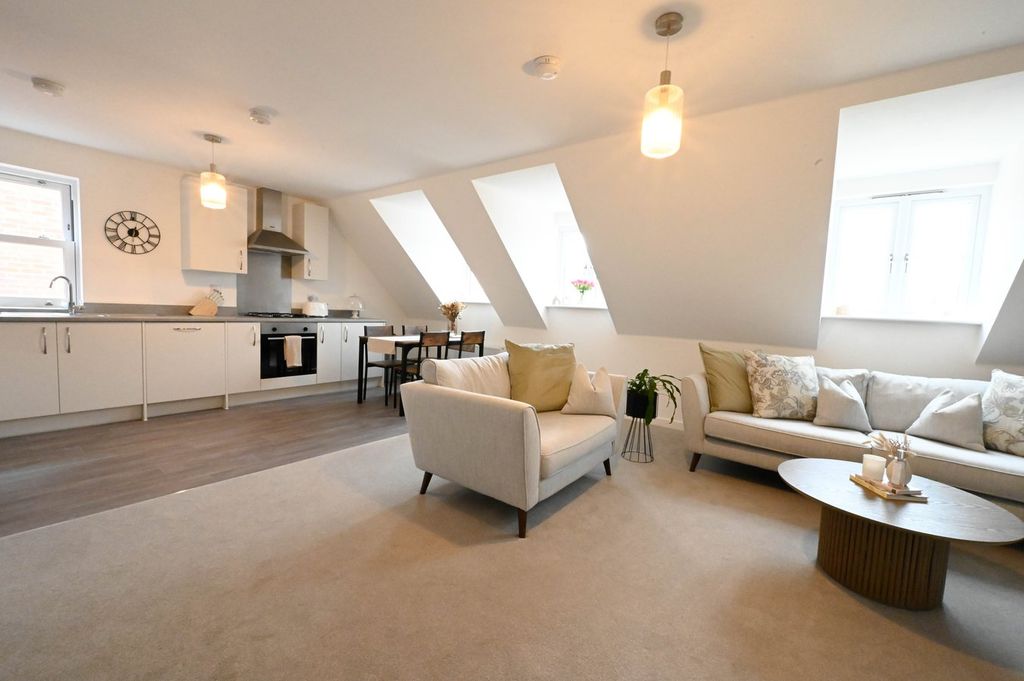 Property photo 2 of 7