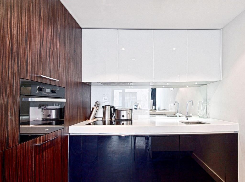 Property photo 2 of 10 Kitchen