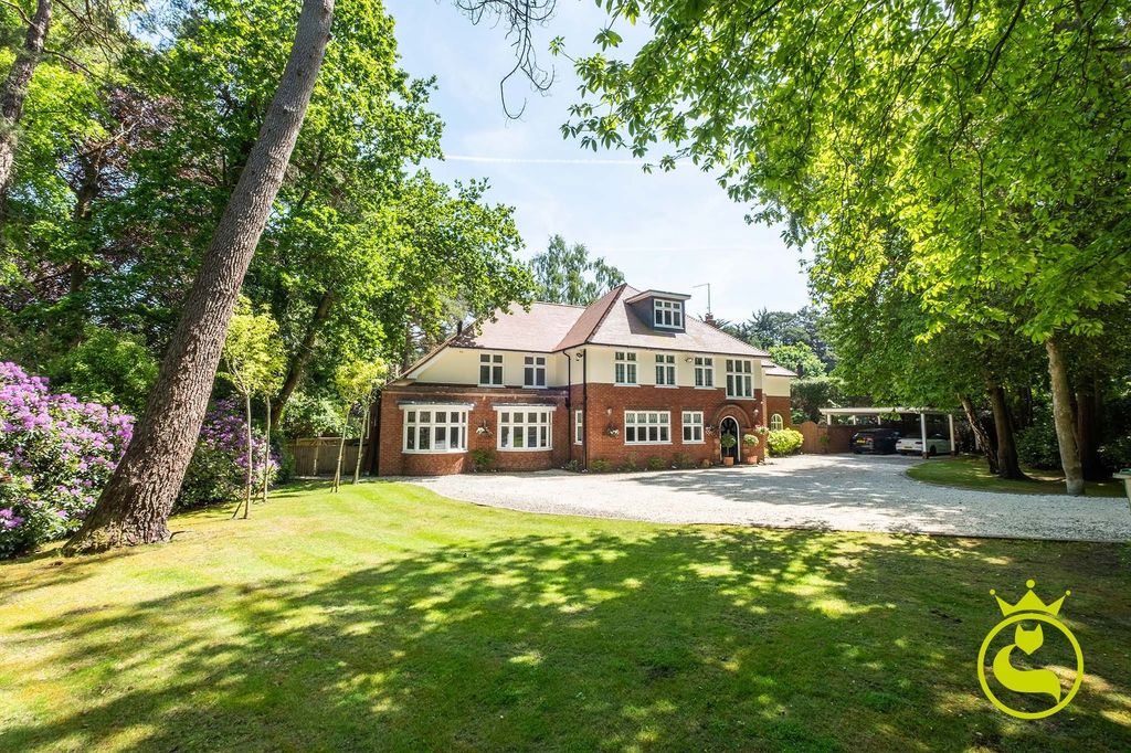 Property photo 1 of 37