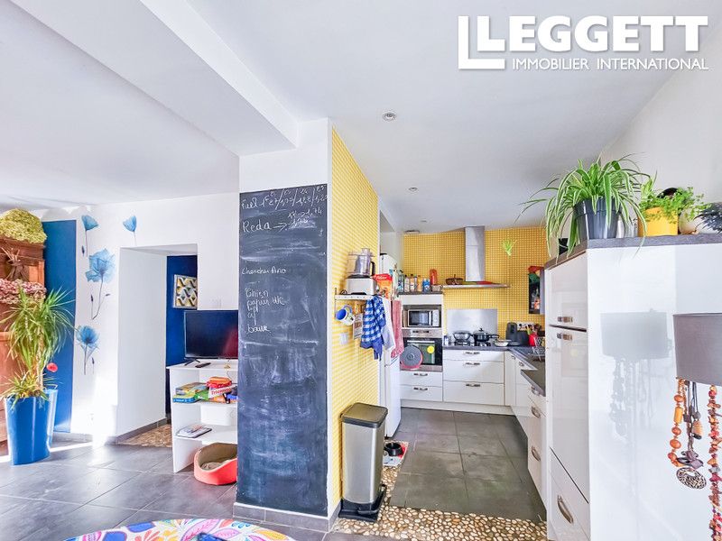 Property photo 3 of 10