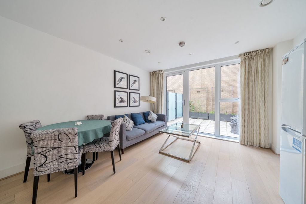 Property photo 2 of 10 Picture No. 28