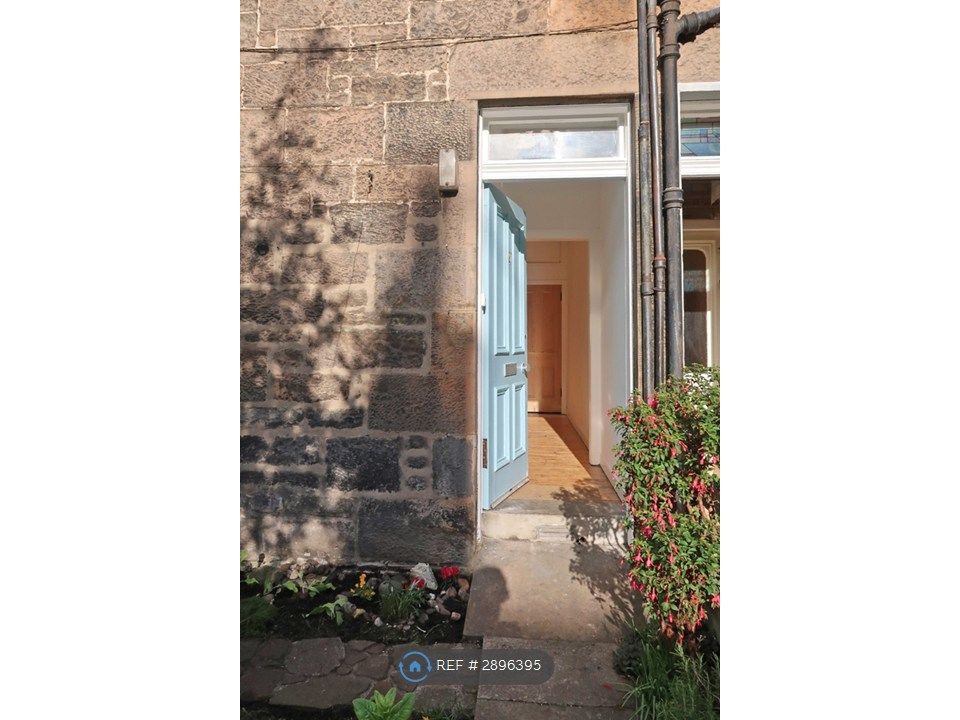 Property photo 2 of 14 Private Front Door