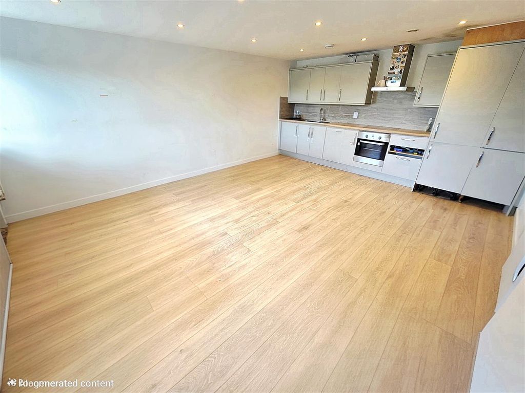 Property photo 2 of 6 20260421_102943(1)(1)(1).Jpg