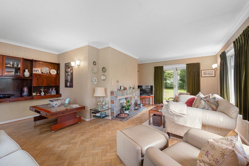 Property photo 3 of 14