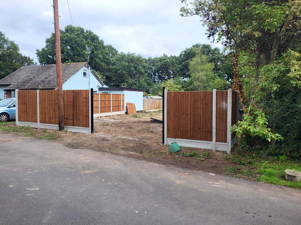 Property photo 2 of 11 Plot