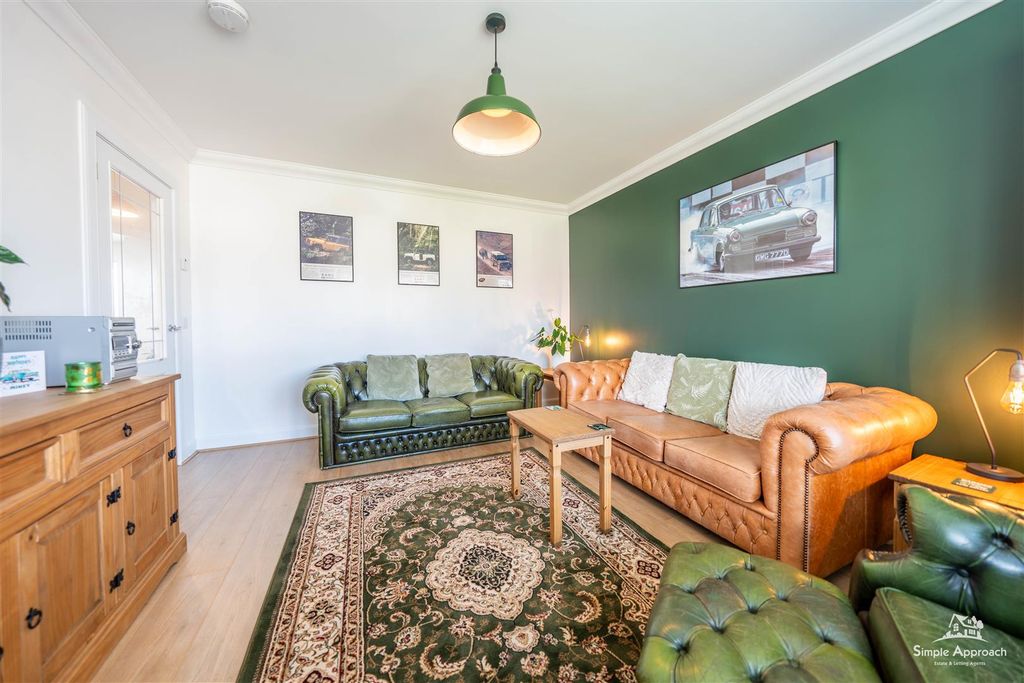 Property photo 2 of 41 Dsc01451-Hdr.Jpg