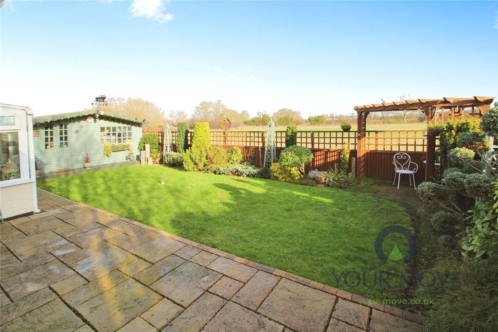 Property photo 3 of 22 Garden