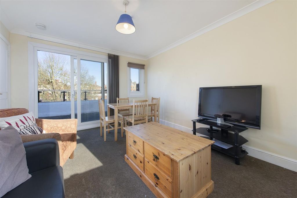 Property photo 2 of 14 51915 Hi Res (2).Jpg
