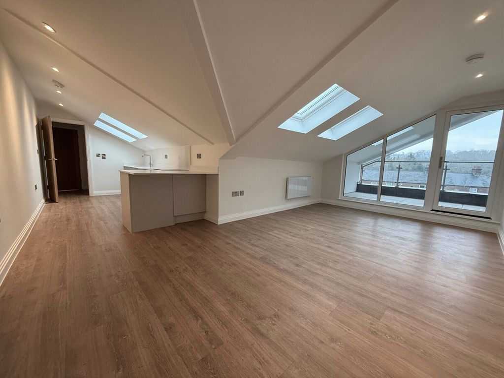 Property photo 2 of 12 Picture No. 16
