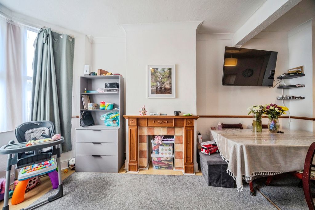 Property photo 2 of 26 Pbox-Img.Jpg
