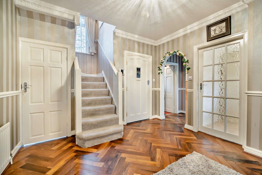 Property photo 3 of 10 Image