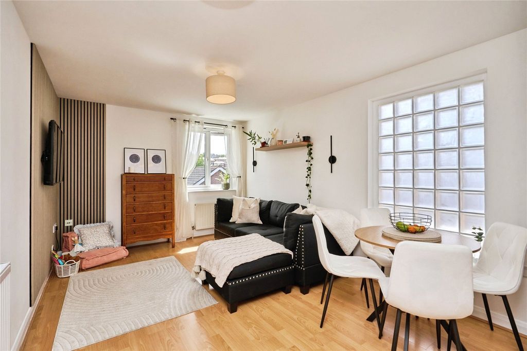 Property photo 1 of 16 Living Area
