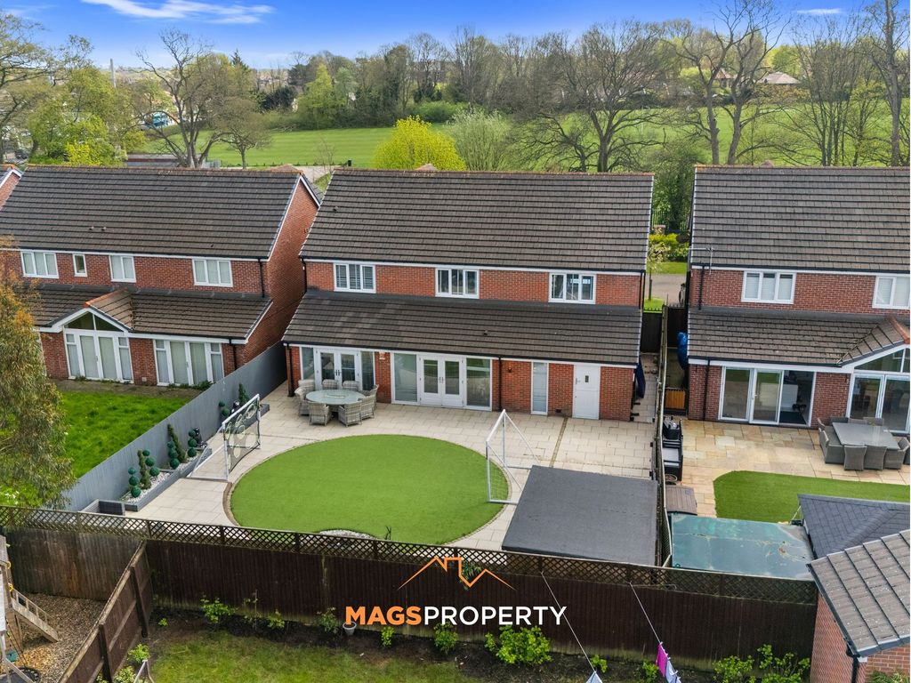 Property photo 3 of 46