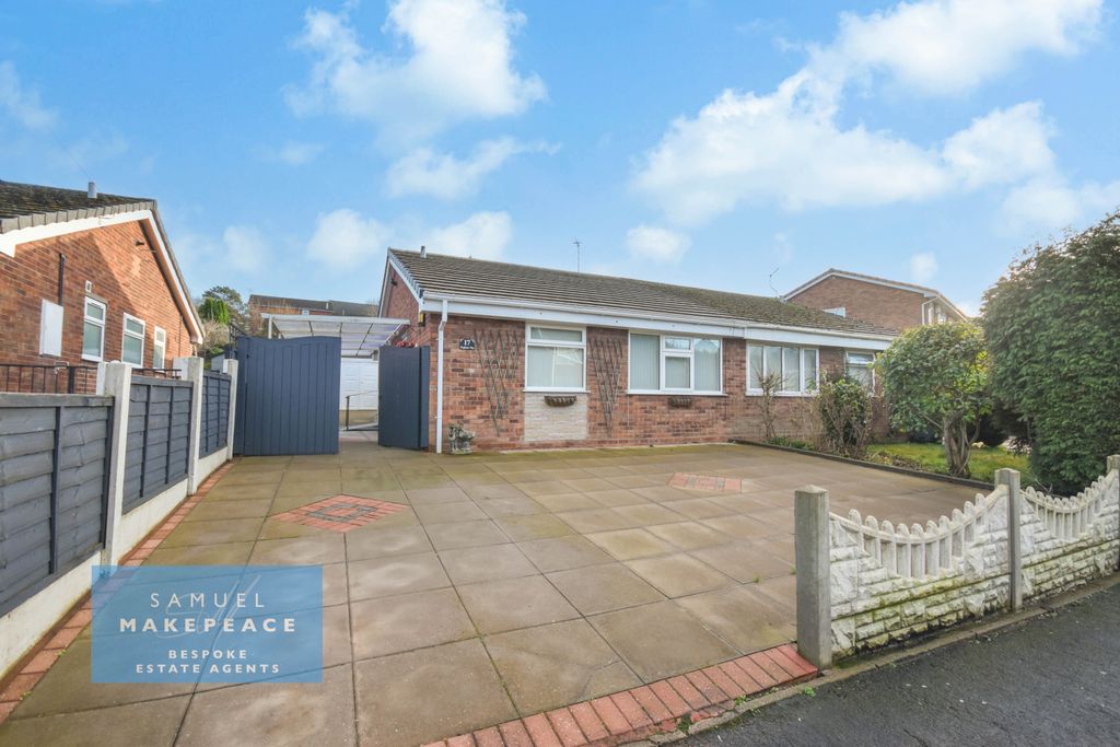 Property photo 1 of 21 Extended Two Bedroom Semi Detached Bungalow With Supersized Garden