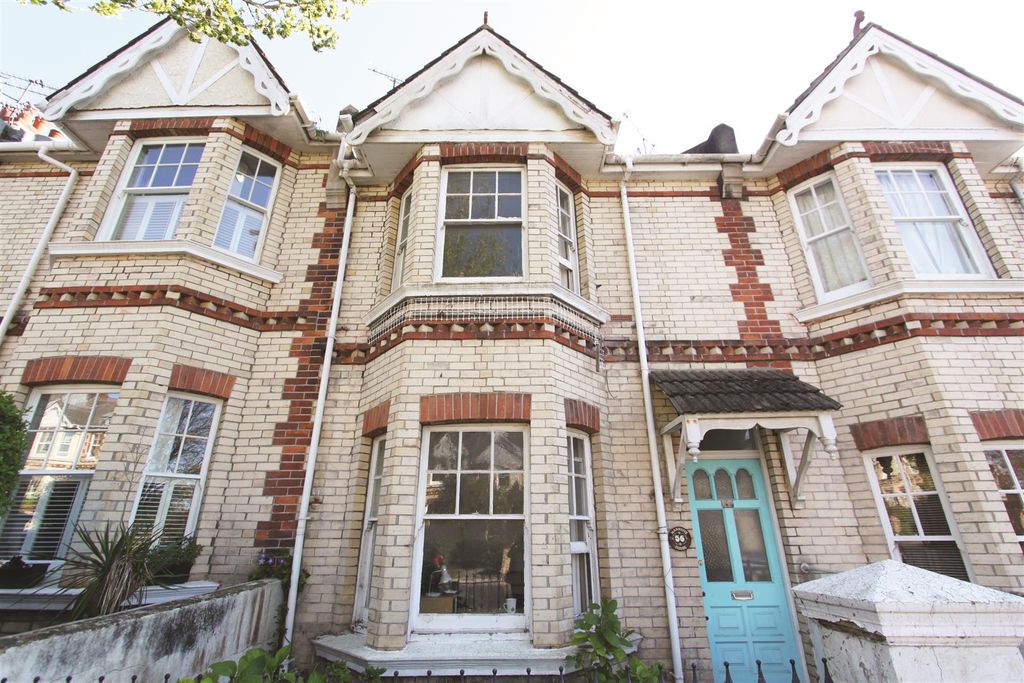 Property photo 1 of 19 External Front - 1.Jpg