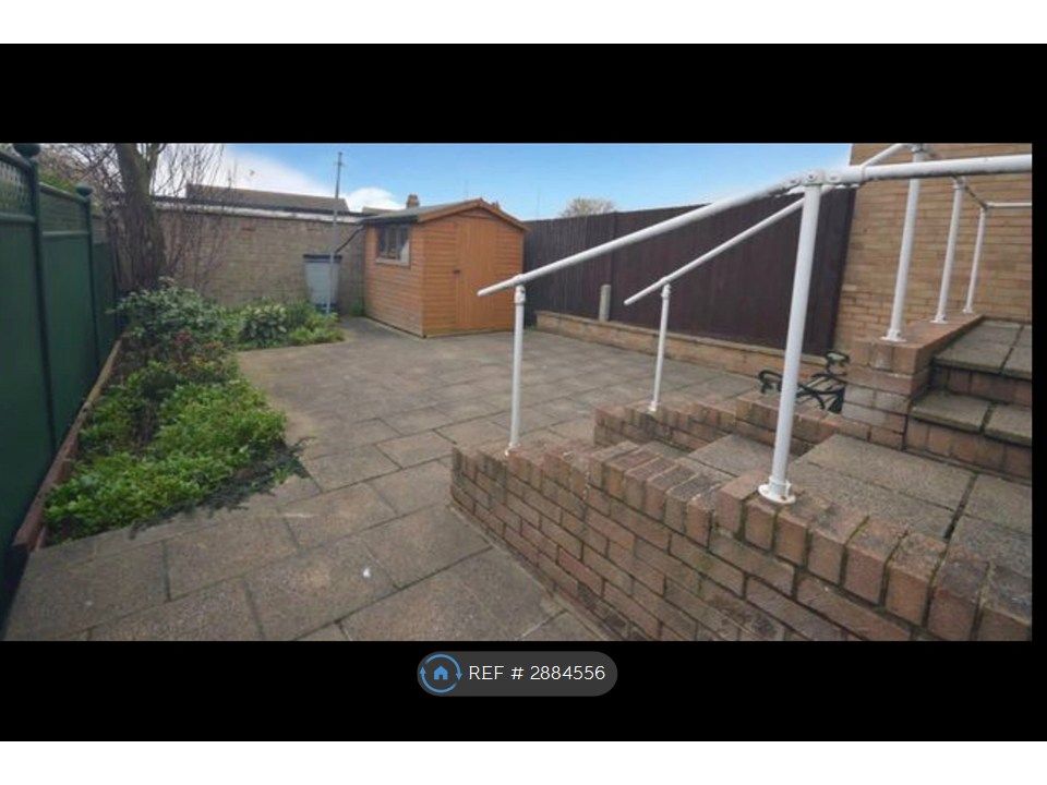 Property photo 1 of 2