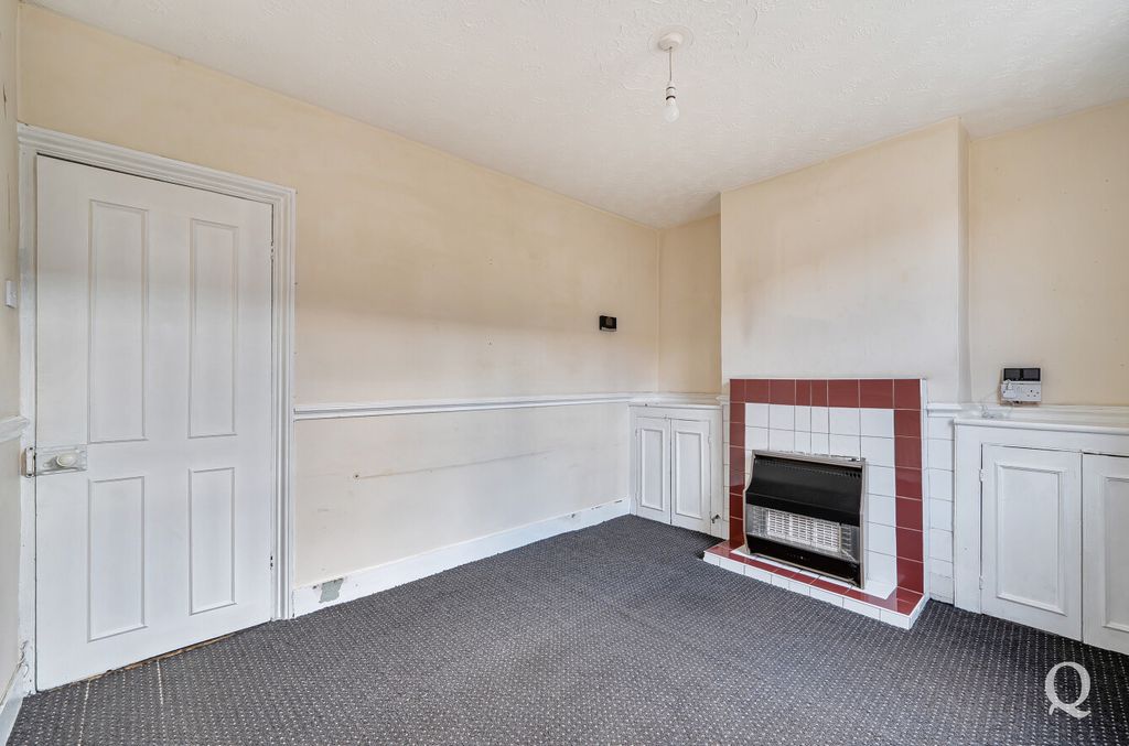 Property photo 3 of 20 d53442Db-698B-4E5...