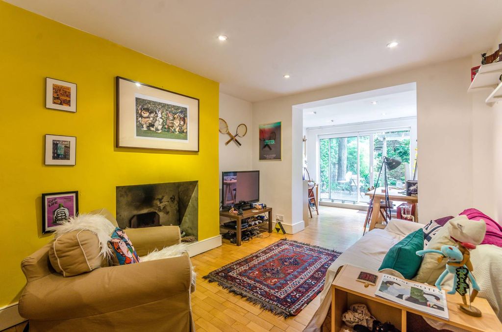Property photo 1 of 28