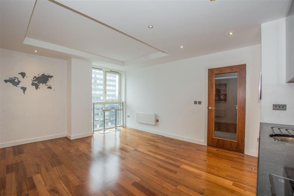 Property photo 1 of 9 Living Room