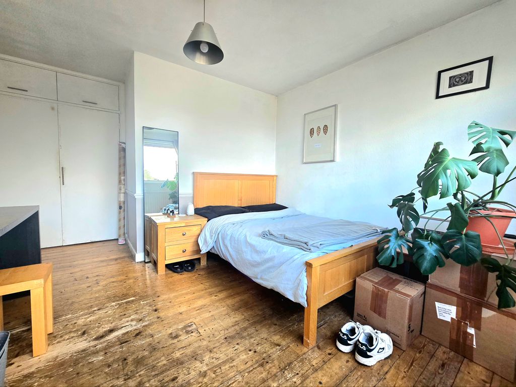 Property photo 1 of 8 1