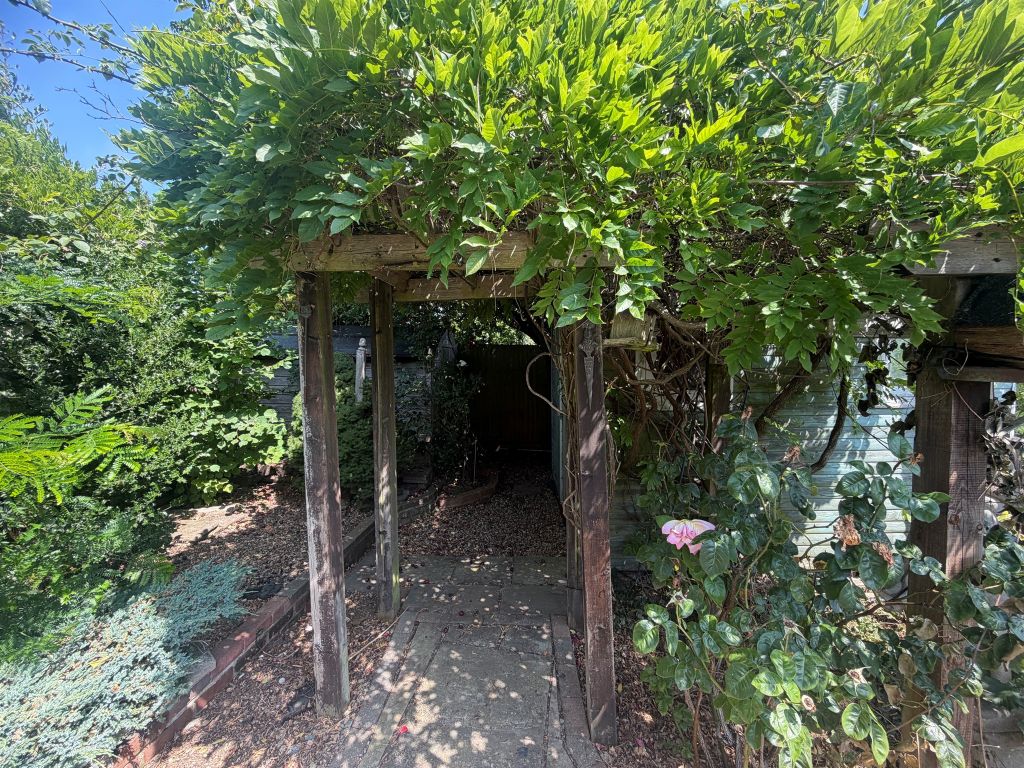 Property photo 3 of 11