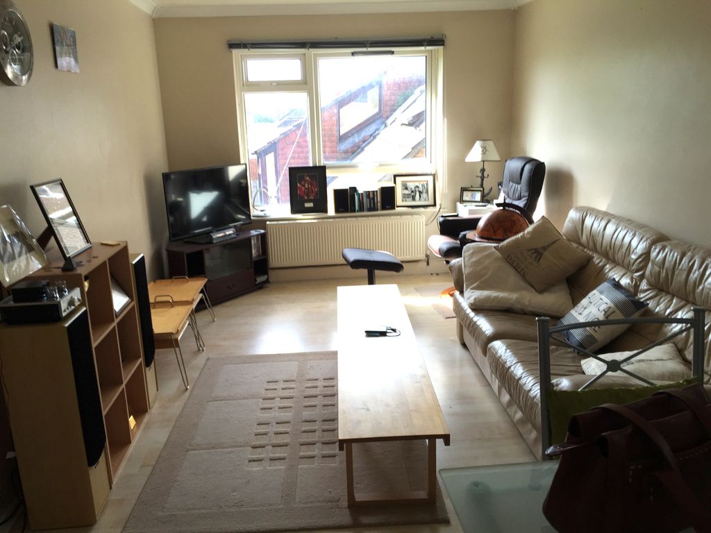 Property photo 3 of 15