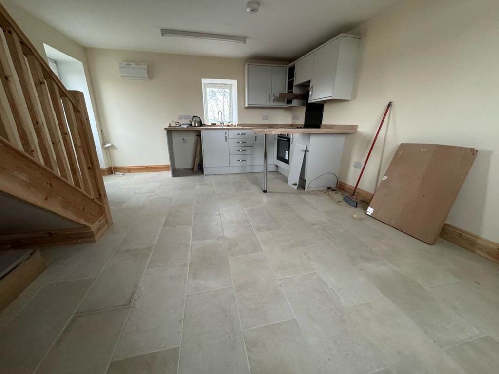 Property photo 2 of 6 5d8Eae28-76c3-4E4d-87Ed-Edb0Bf8F802B