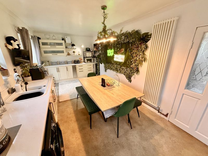 Property photo 2 of 20 Photo 23