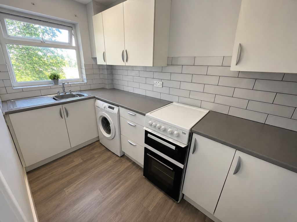 Property photo 3 of 5 5352252