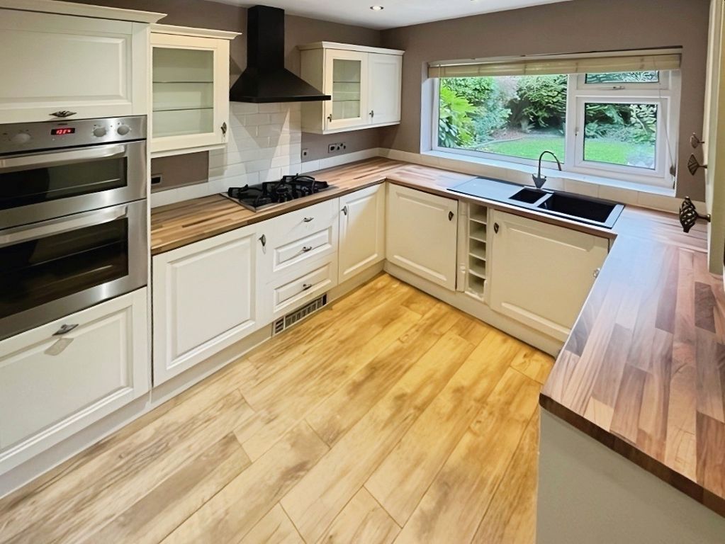 Property photo 2 of 13 Picture No. 28