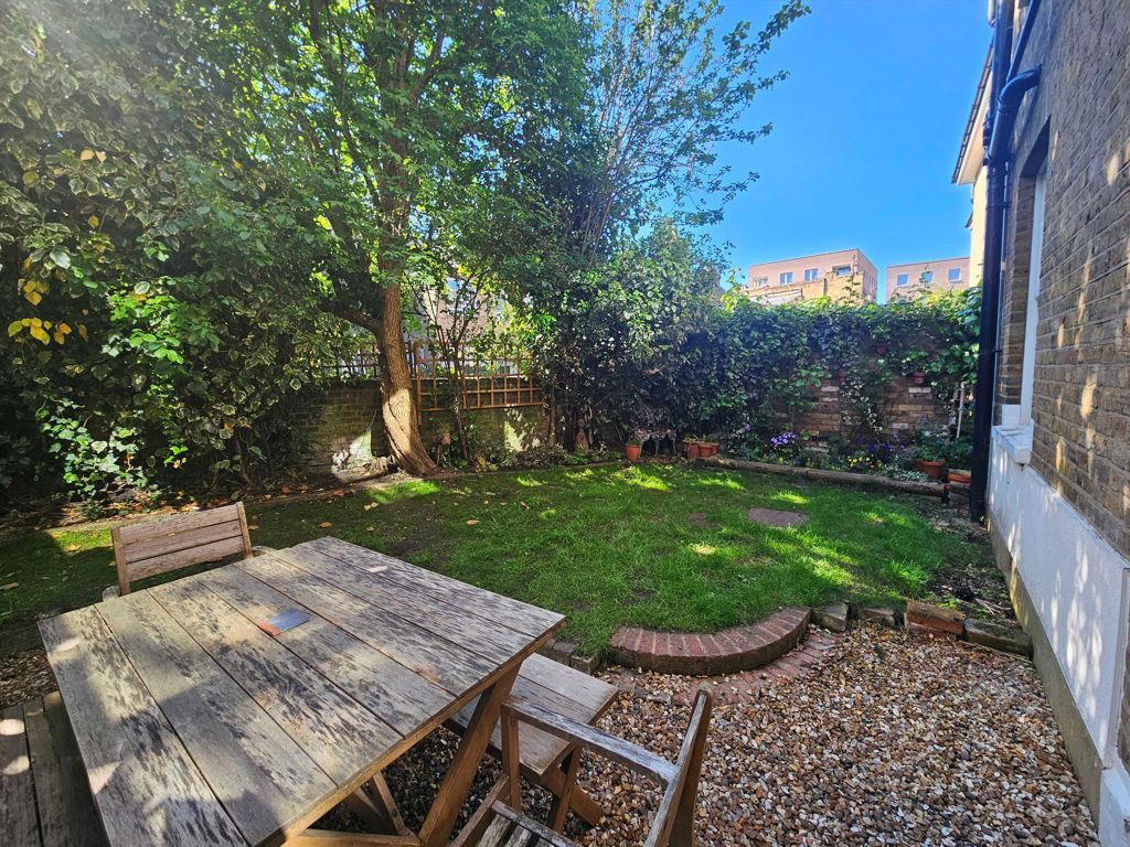 Property photo 3 of 11