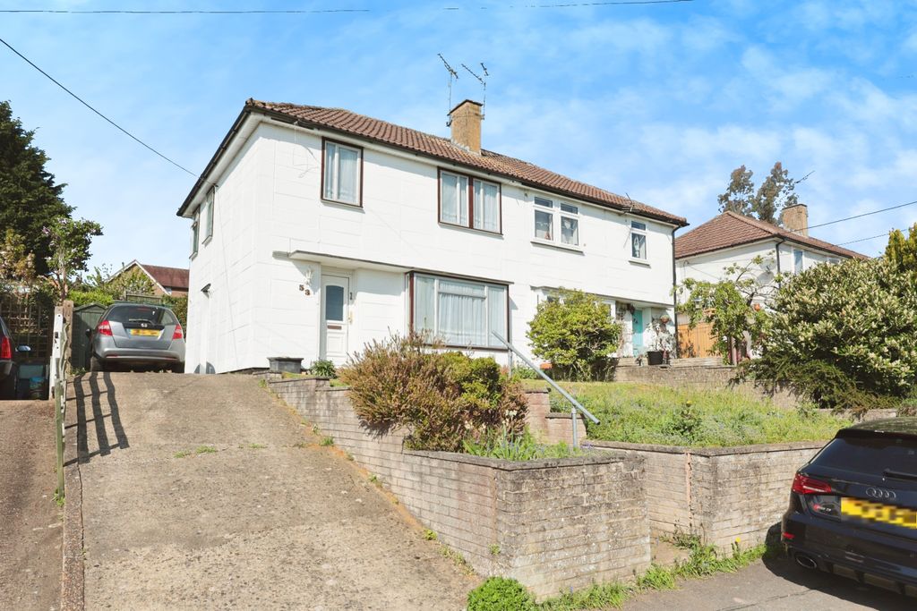Property photo 1 of 10 View