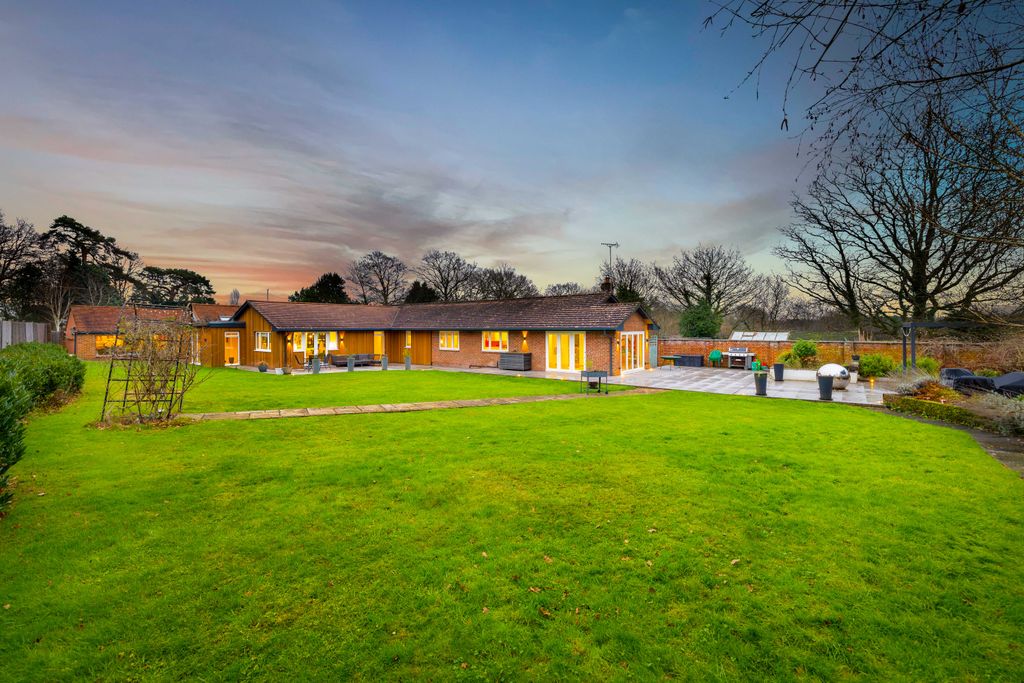 Property photo 1 of 46 Twilights3.Jpg