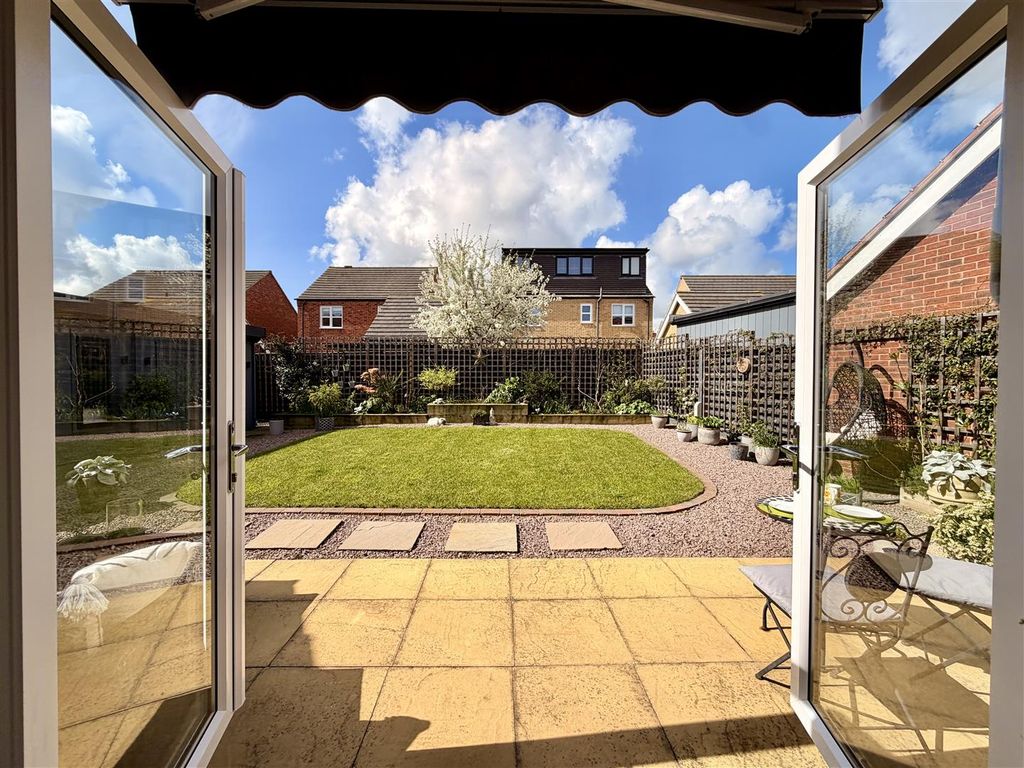 Additional image 15 of 4 bed detached house for saleDaffodil Close, Loughborough LE11