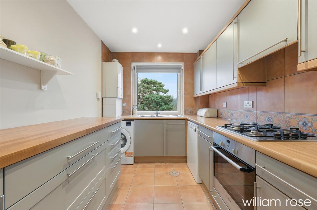 Property photo 2 of 12 Img_0960.Jpg