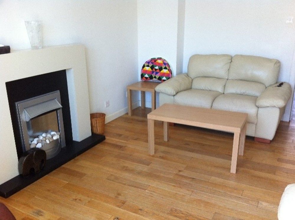 Property photo 2 of 7 Lounge − Ll Own Photos