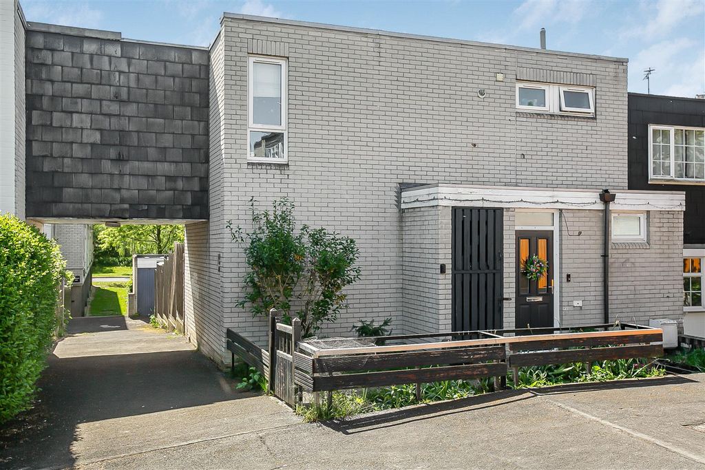 Property photo 1 of 17 1