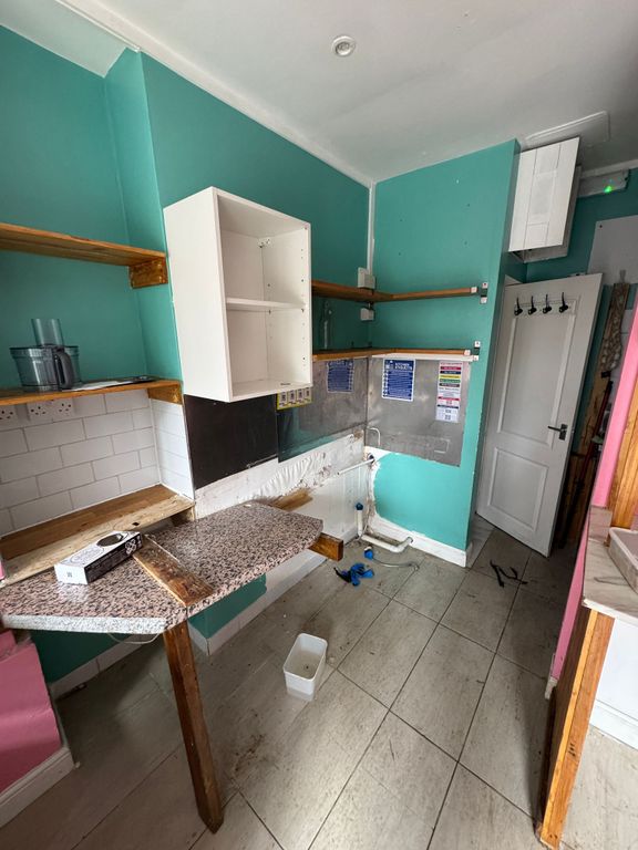 Property photo 3 of 8 Photo 4