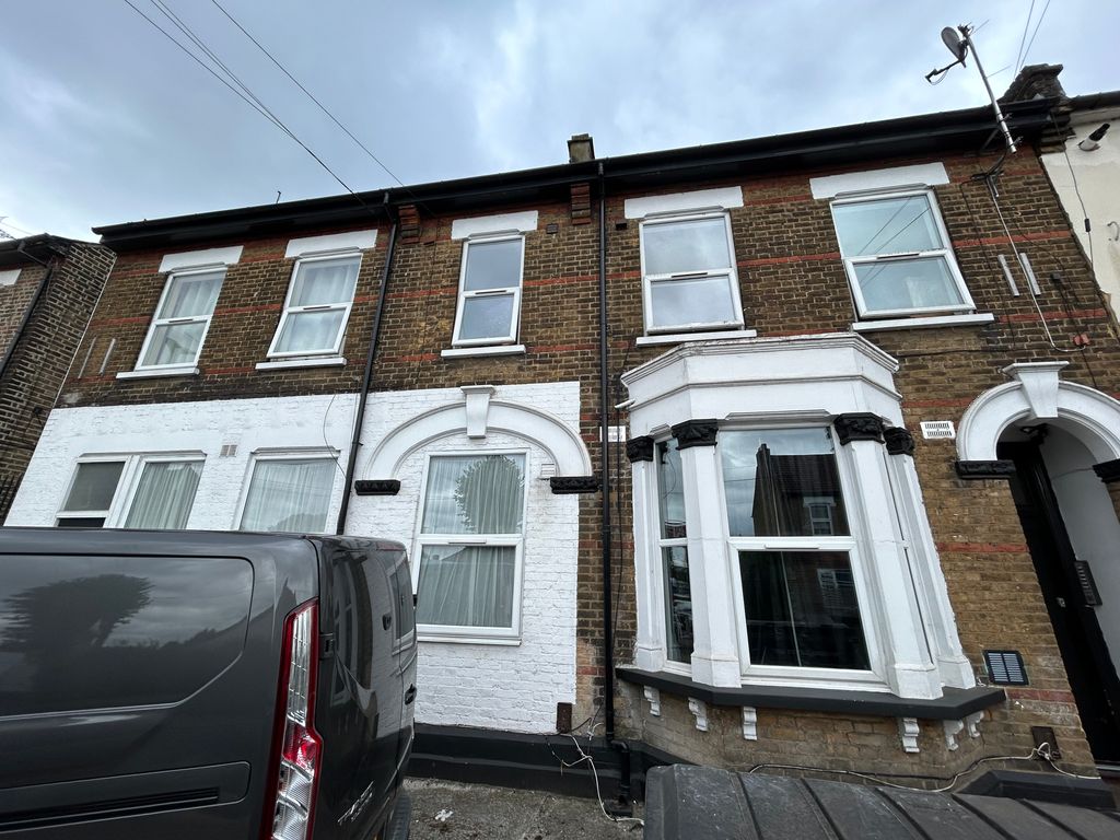 Property photo 1 of 6 Img_8600