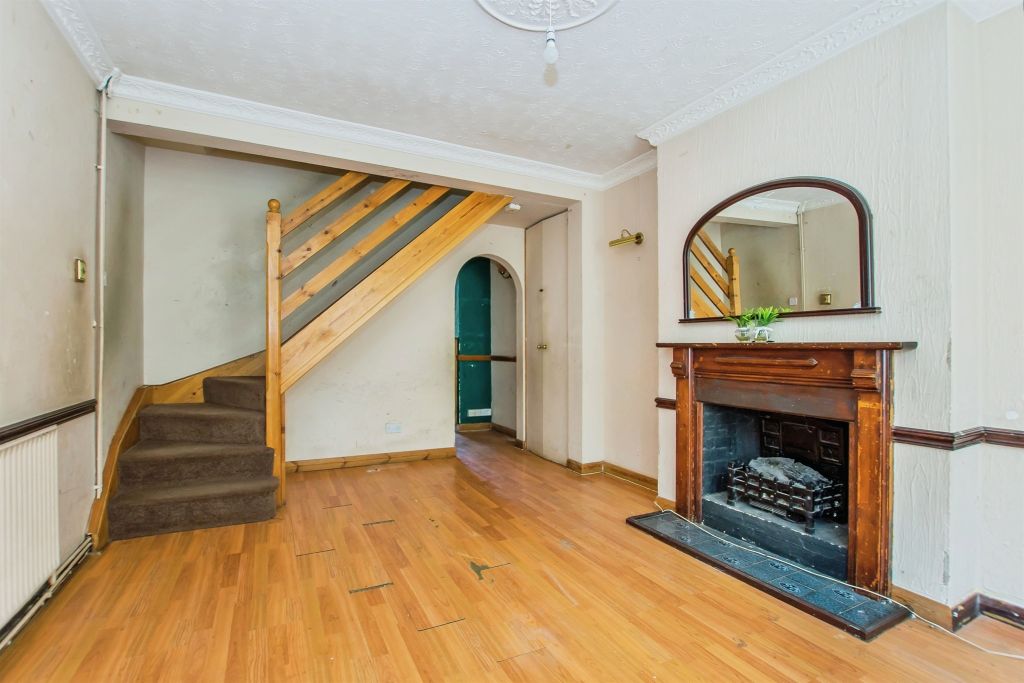 Property photo 3 of 17