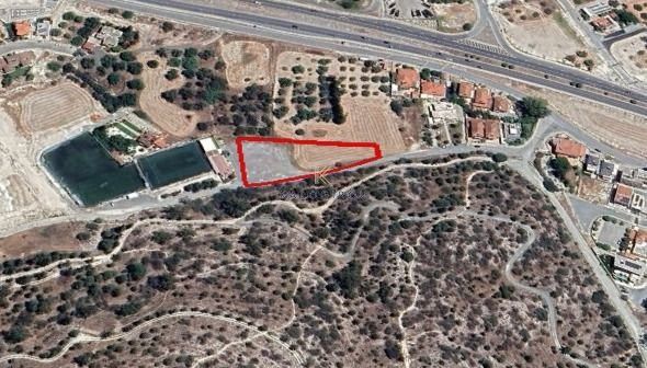 Property photo 1 of 2