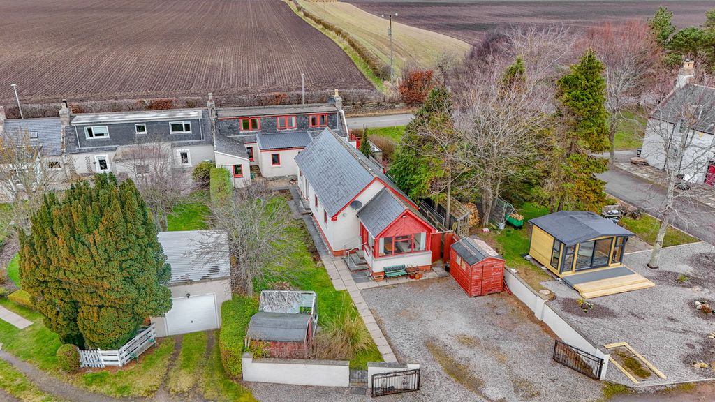 Property photo 1 of 40