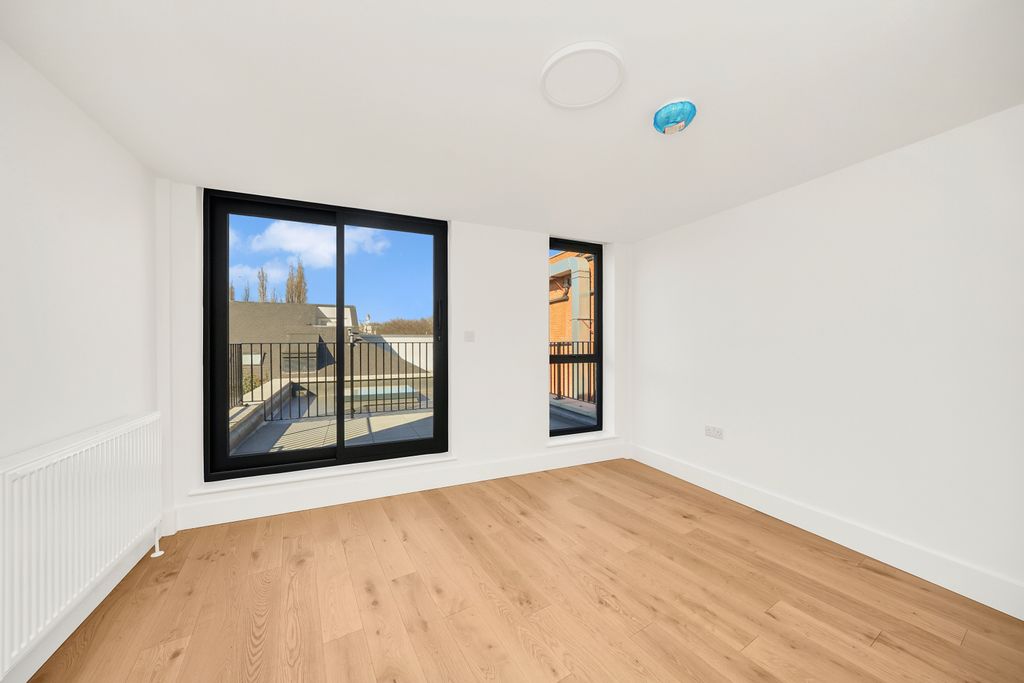 Property photo 1 of 16 Picture No. 01