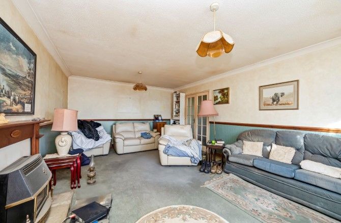 Property photo 2 of 20