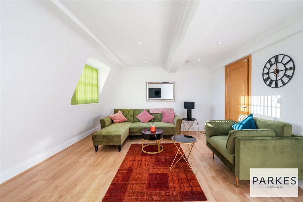 Property photo 2 of 10 Picture No. 19