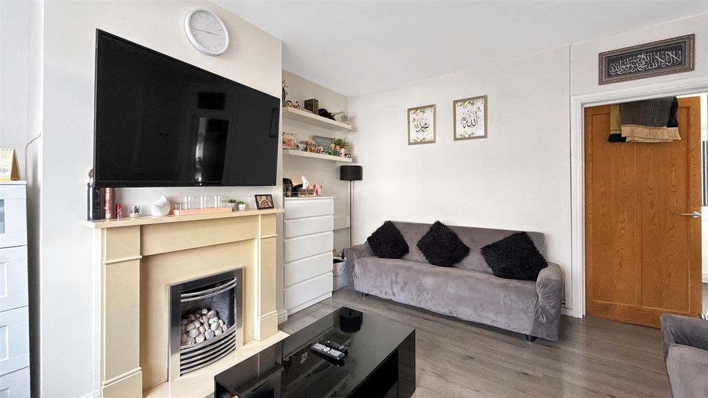 Property photo 3 of 12 50231065E08Cba2634B18Ef68214770Edac40Ed3.Jpg